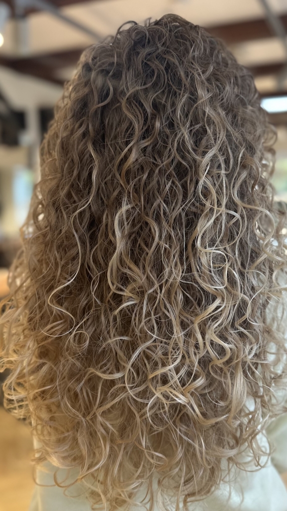 Curly girl cut og Curly girl metoden