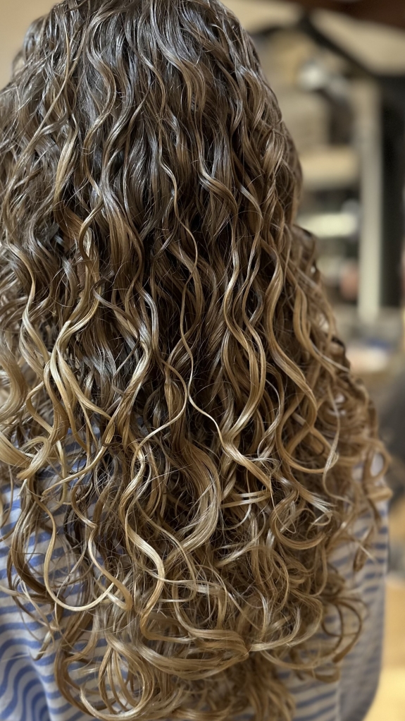 Curly girl cut og Curly girl metoden