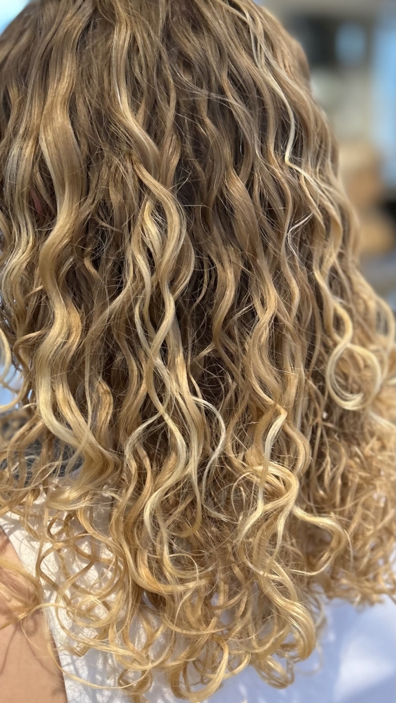 Curly girl cut og Curly girl metoden