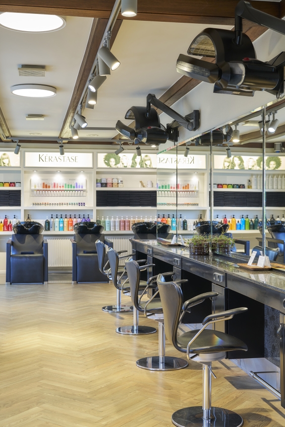 Indretning af frisør salon Holk Intercoiffure i kolding